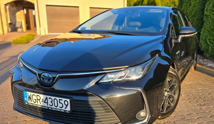 Toyota Corolla cena 79000 przebieg: 66000, rok produkcji 2020 z Grójec małe 106